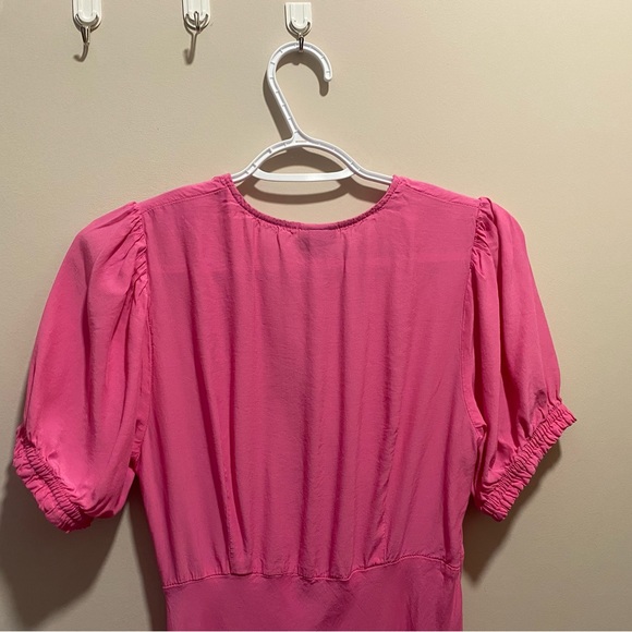 Women's Puff Short Sleeve Dress - Picture 4 of 4